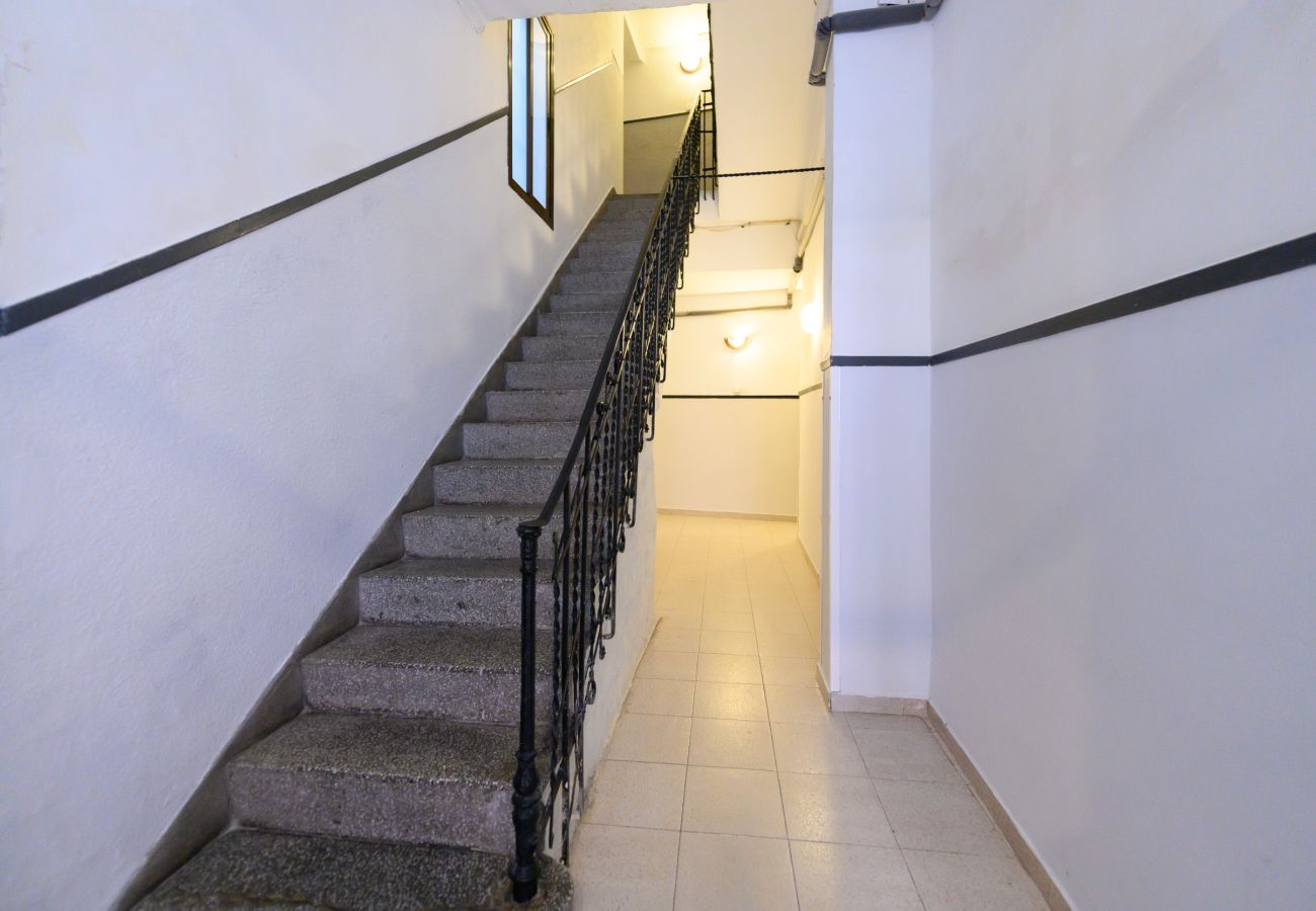 Appartement à Madrid - M (MDL9)Alquiler Mensual en Madrid – Piso moderno