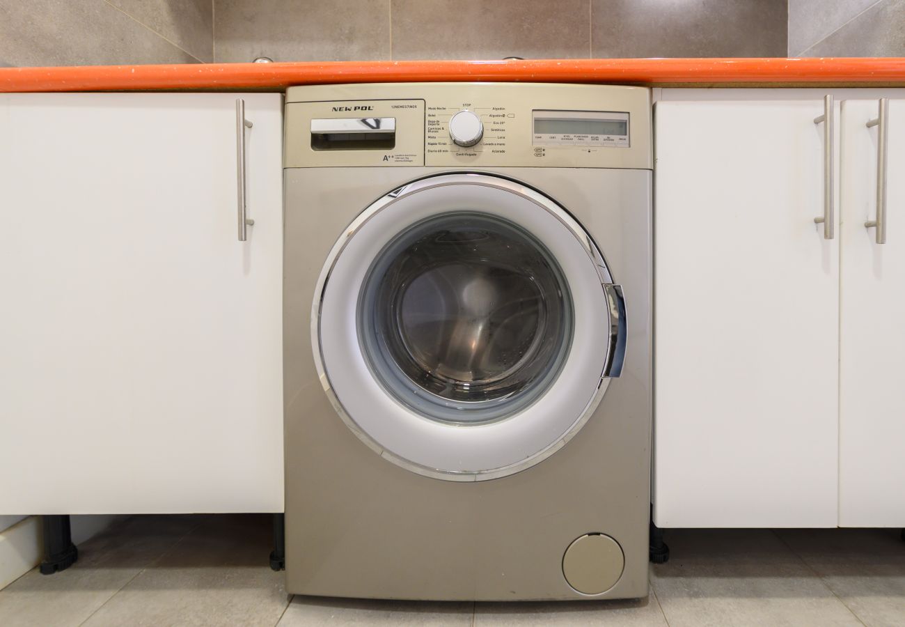 Appartement à Madrid - M (TEN602D) Piso de 2 dormitorios con balcón en Ma