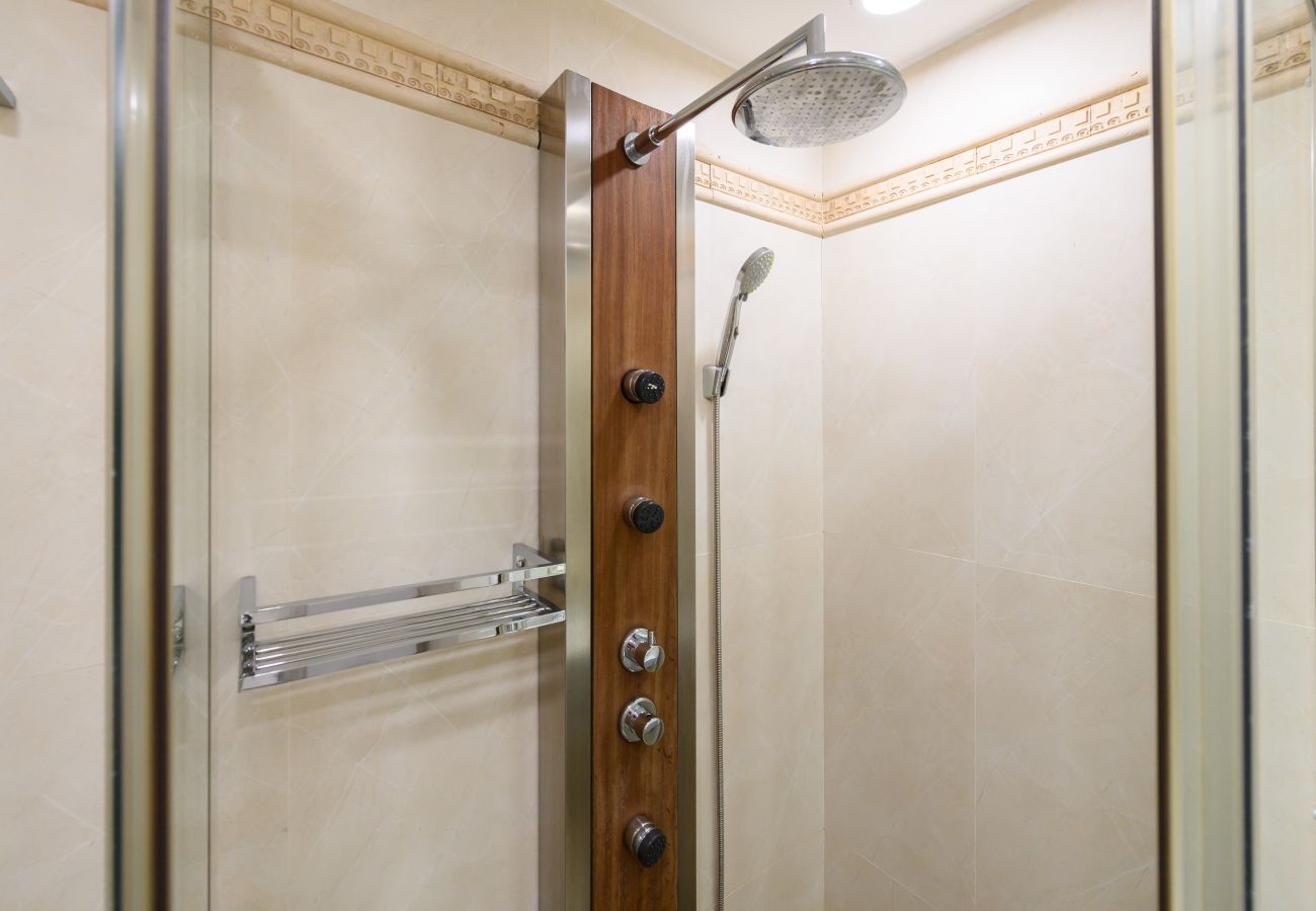 Appartement à Madrid - M (GPE32)Piso de 2 Dormitorios con Vistas a la Ciu