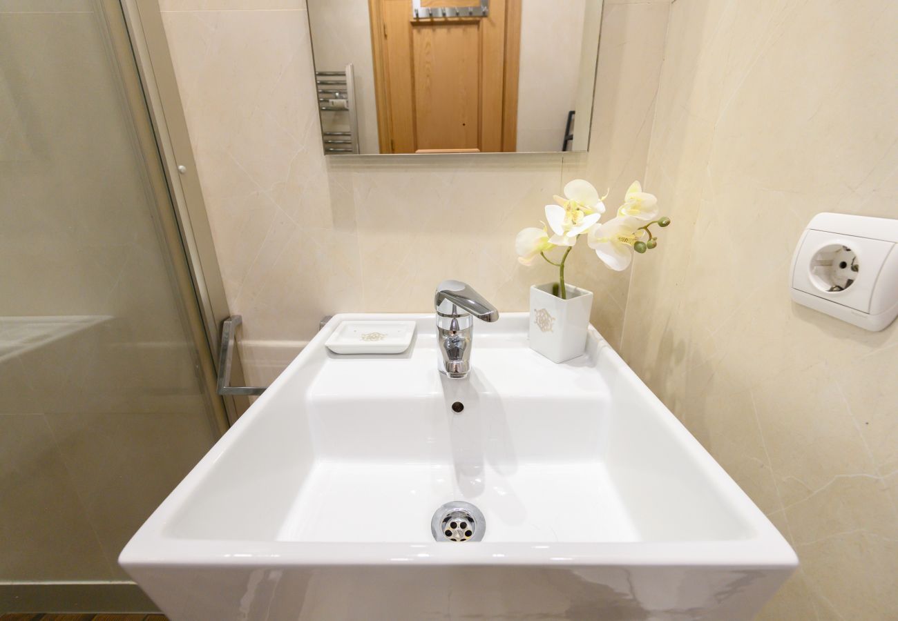 Appartement à Madrid - M (GPE32)Piso de 2 Dormitorios con Vistas a la Ciu