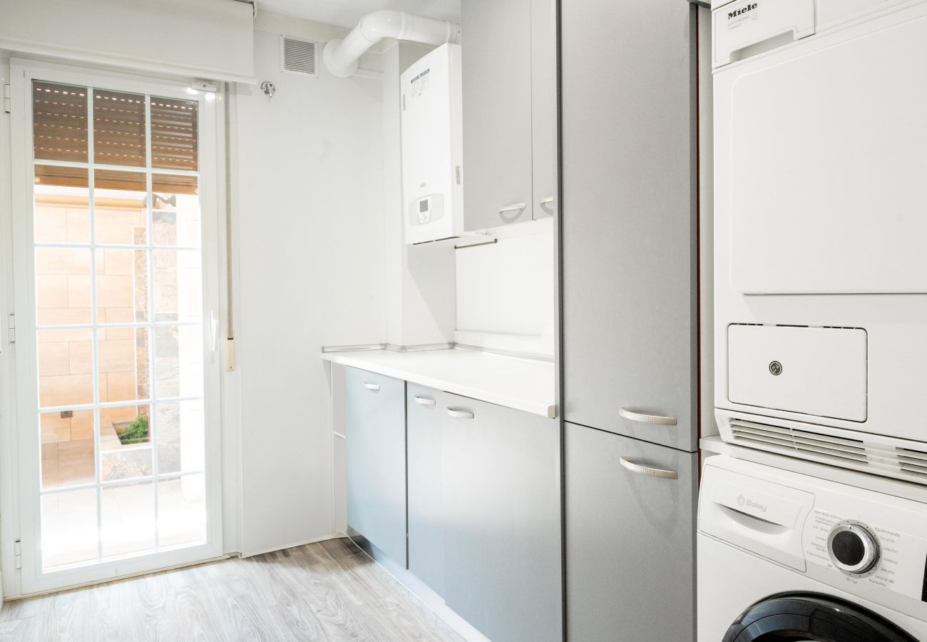 Chalet à Pozuelo de Alarcón - M (TAJ13) Madrid – Chalet de Lujo con Piscina, Gim