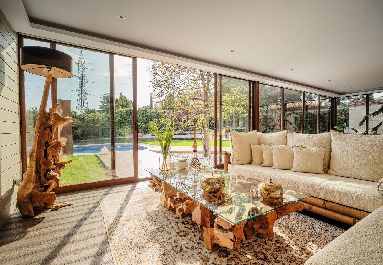 Chalet à Pozuelo de Alarcón - M (TAJ13) Madrid – Chalet de Lujo con Piscina, Gim