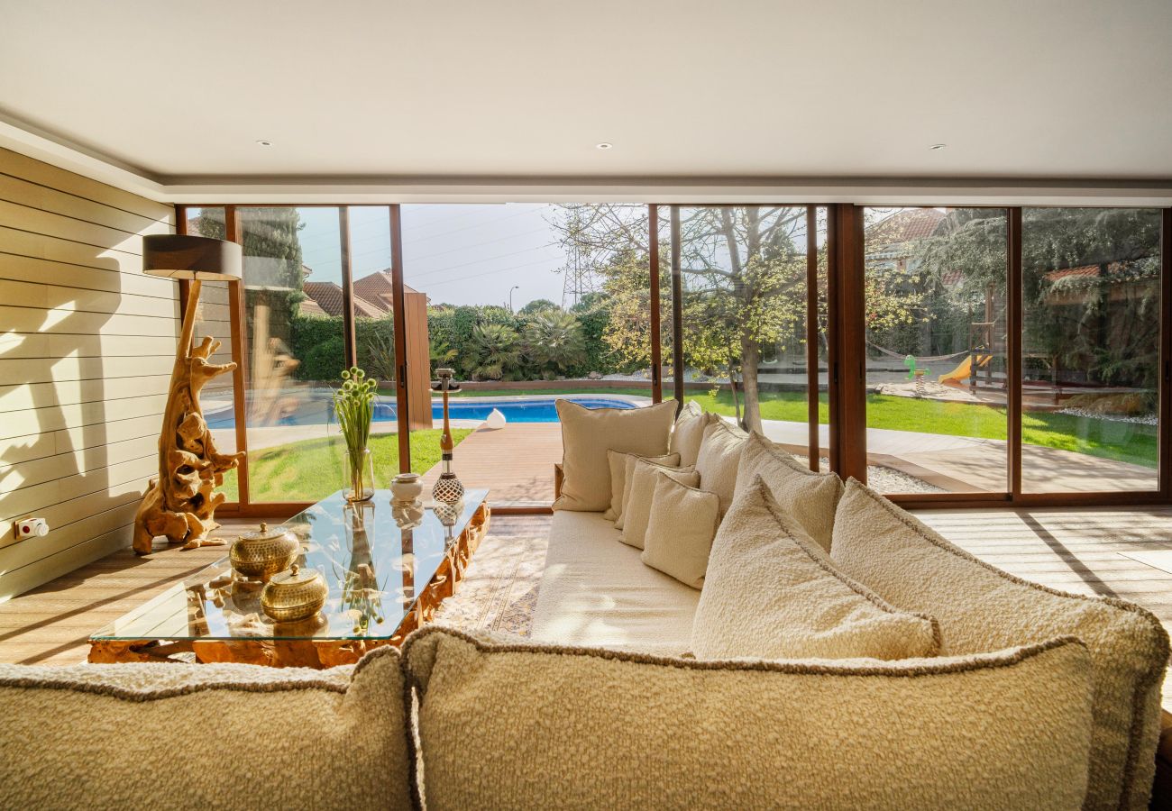 Chalet à Pozuelo de Alarcón - M (TAJ13) Madrid – Chalet de Lujo con Piscina, Gim