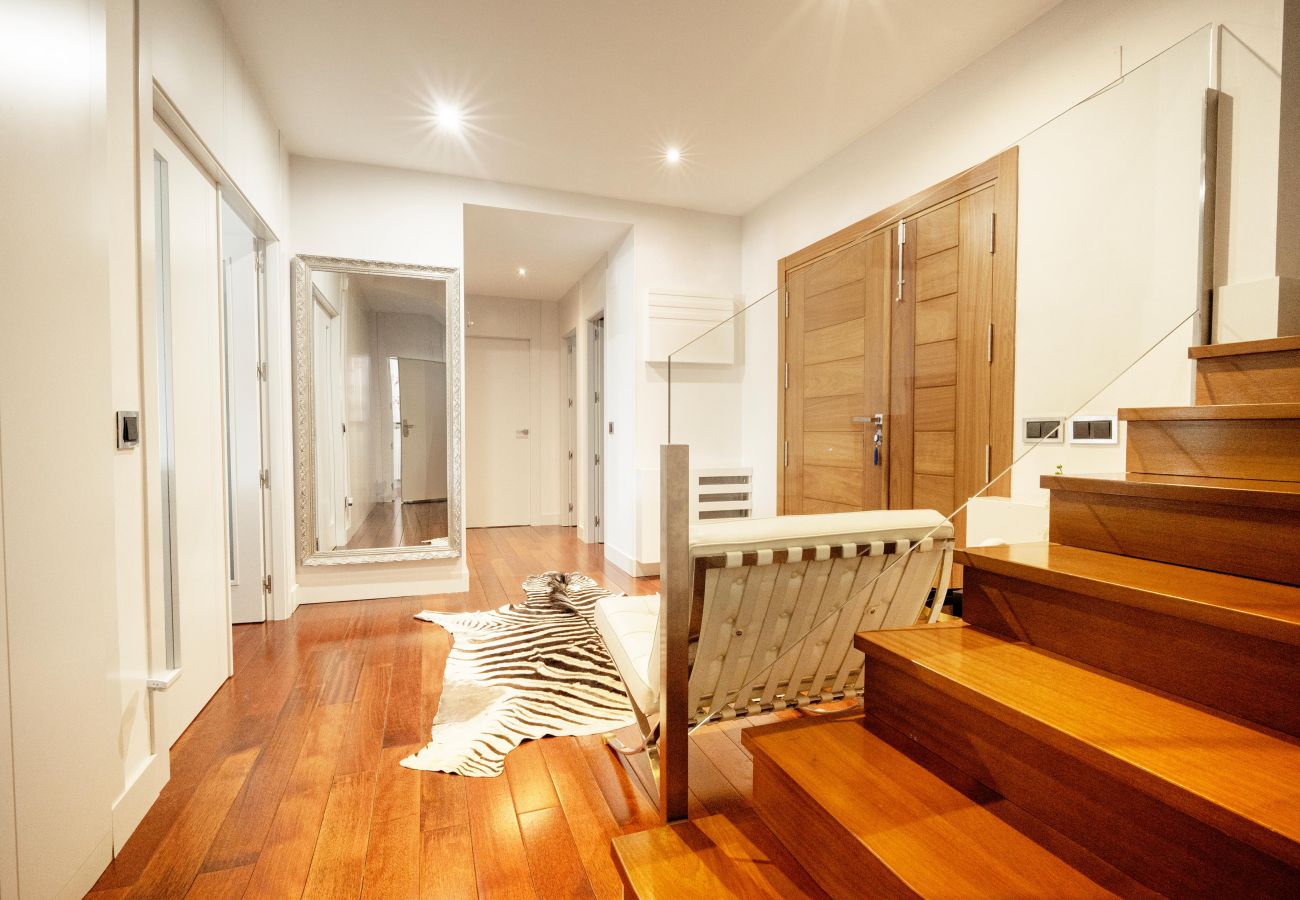Chalet à Pozuelo de Alarcón - M (TAJ13) Madrid – Chalet de Lujo con Piscina, Gim