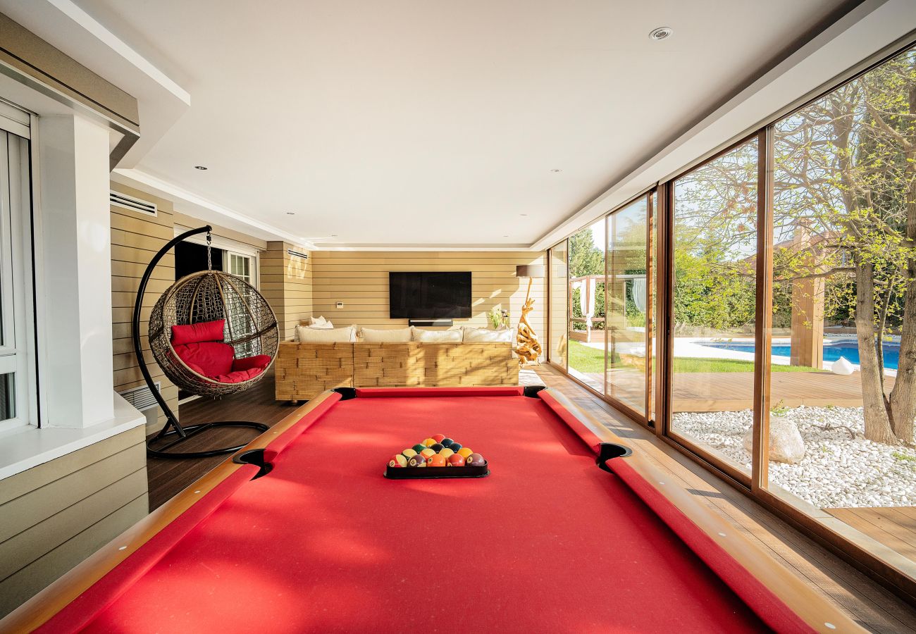 Chalet à Pozuelo de Alarcón - M (TAJ13) Madrid – Chalet de Lujo con Piscina, Gim