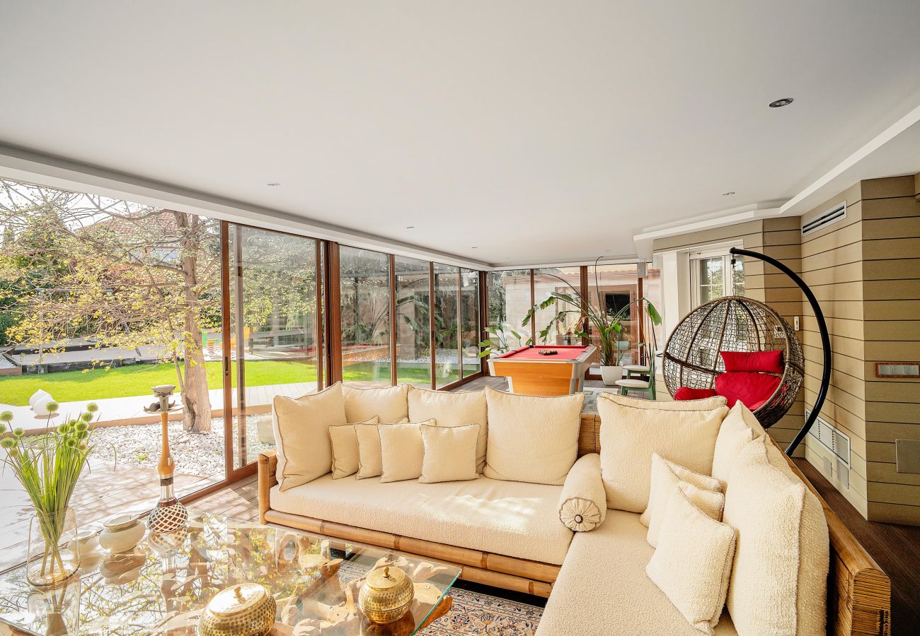 Chalet à Pozuelo de Alarcón - M (TAJ13) Madrid – Chalet de Lujo con Piscina, Gim