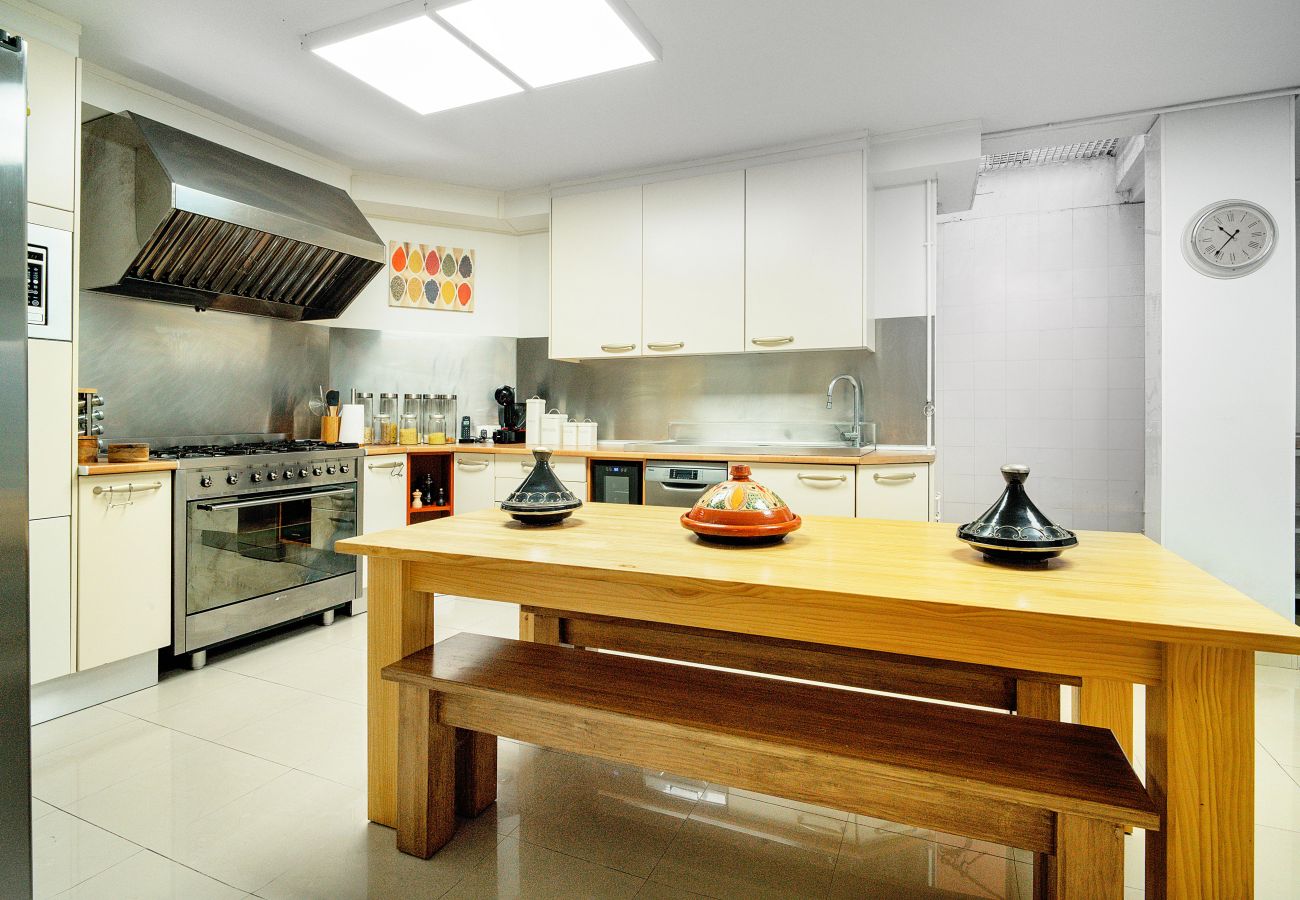 Chalet à Pozuelo de Alarcón - M (TAJ13) Madrid – Chalet de Lujo con Piscina, Gim