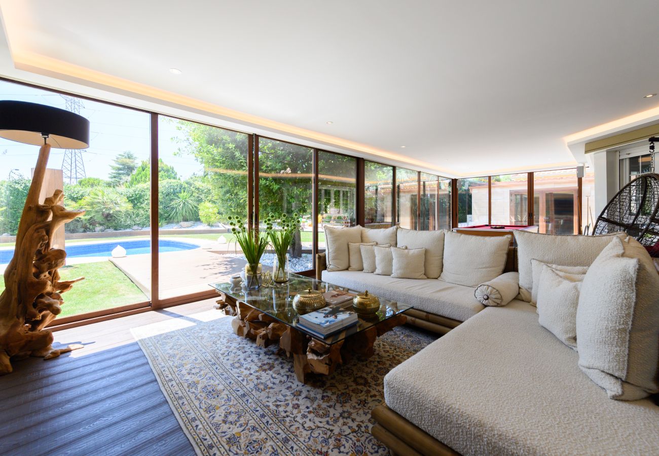 Chalet à Villaviciosa de Odón - M (TAJ13) Madrid – Chalet de Lujo con Piscina, Gim