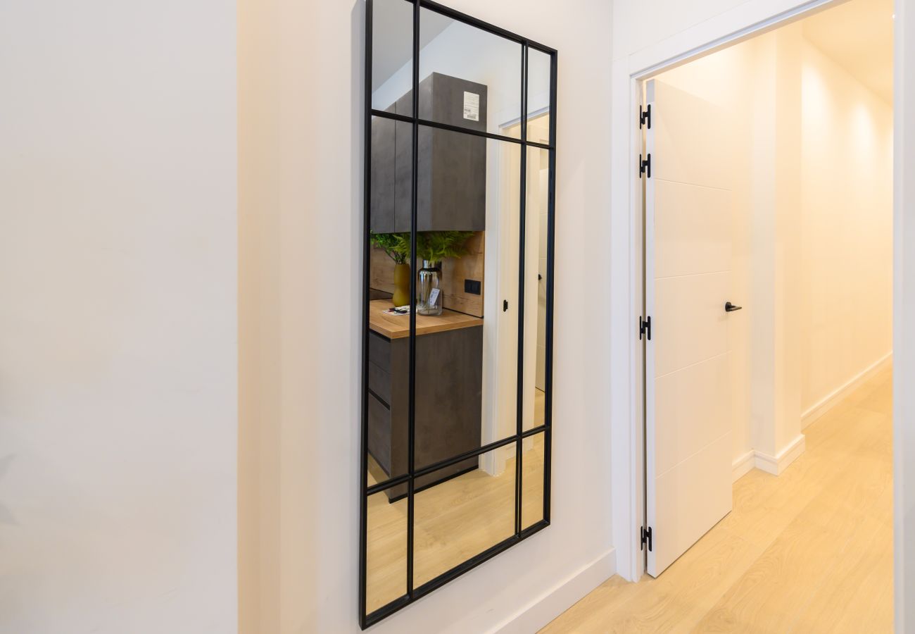 Appartement à Madrid - M (AGU230)Tu hogar en la ciudad: piso de 3 habita