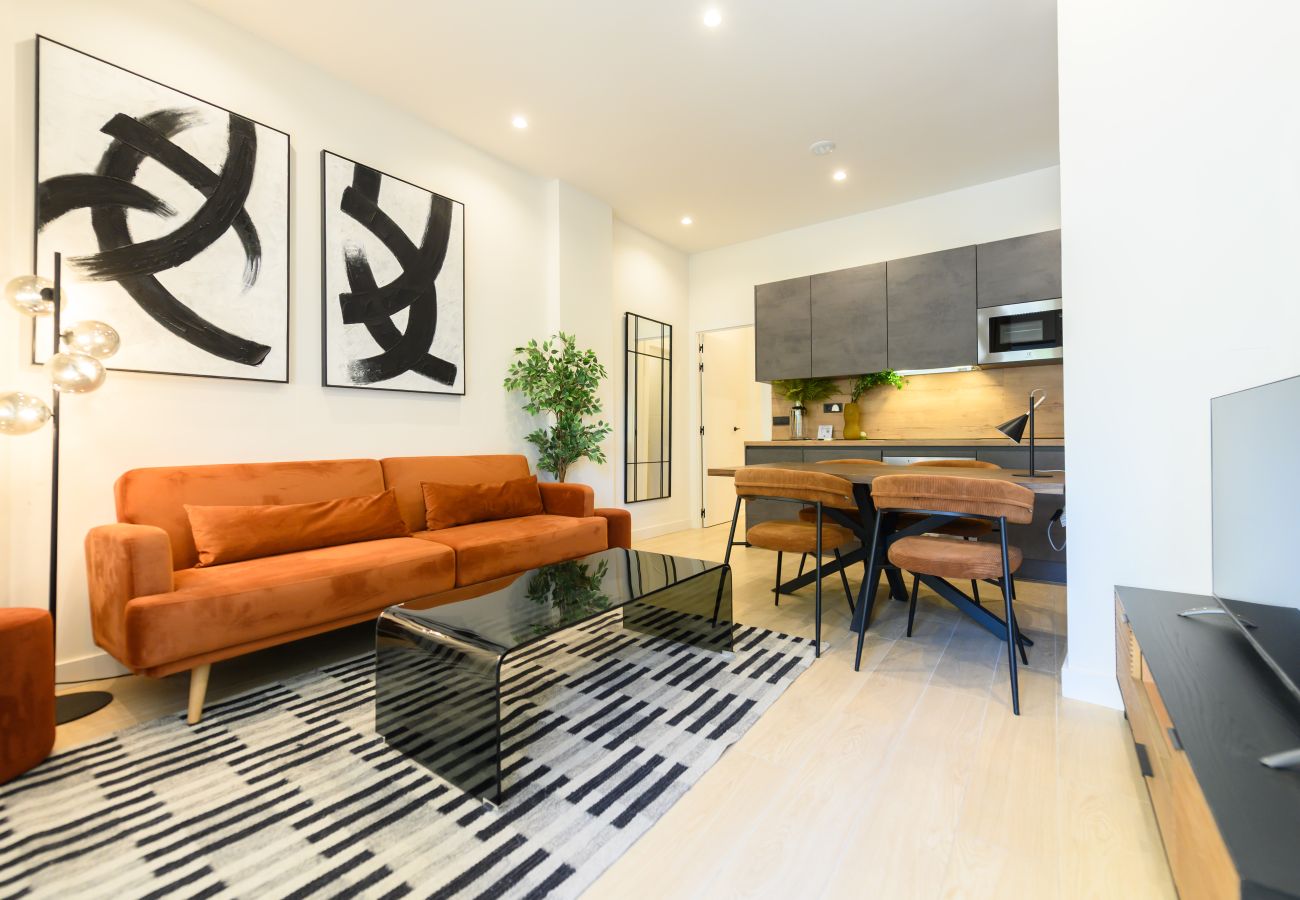 Appartement à Madrid - M (AGU230)Tu hogar en la ciudad: piso de 3 habita