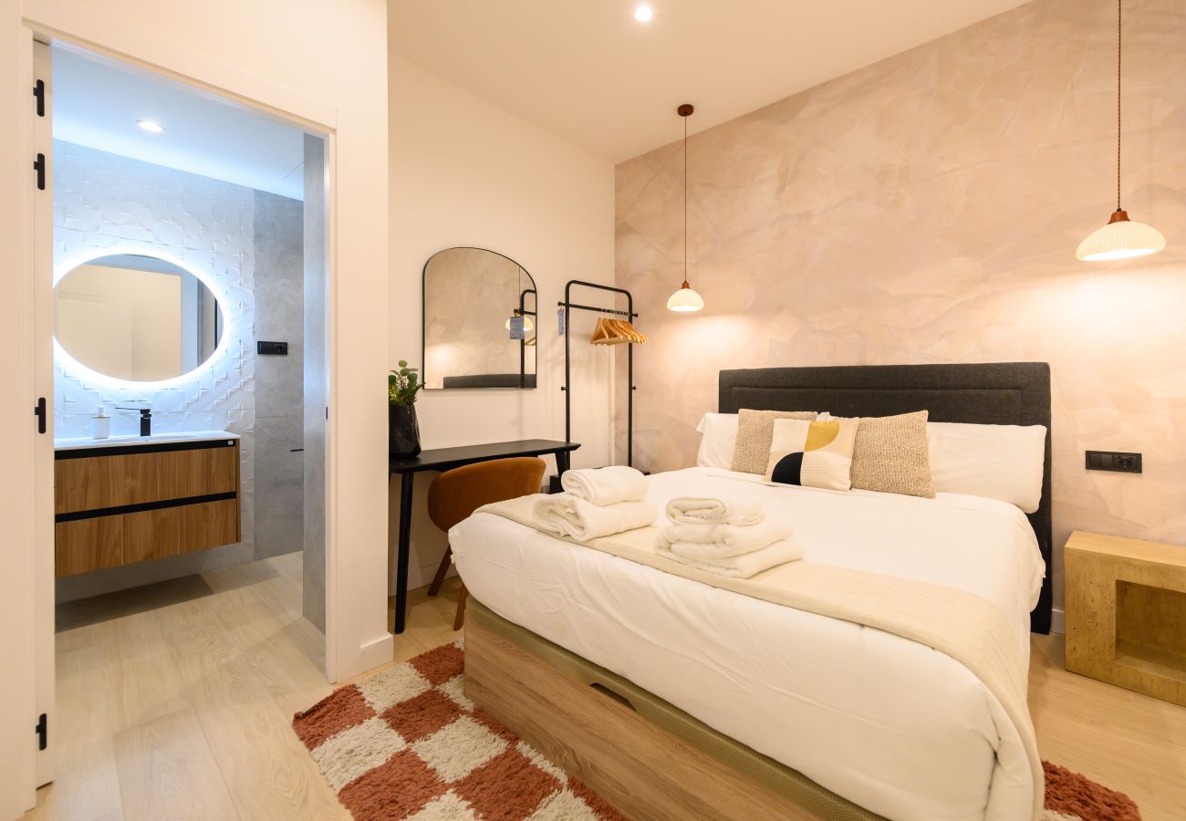Appartement à Madrid - M (AGU230)Tu hogar en la ciudad: piso de 3 habita