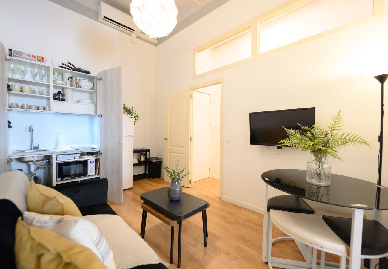 Appartement à Madrid - M (CER82º2)Apartamento de 1 dormitorio con balcón