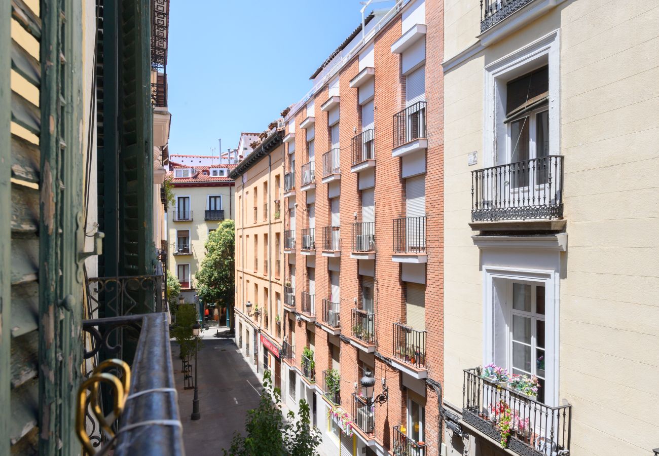 Appartement à Madrid - M (CER82º2)Apartamento de 1 dormitorio con balcón