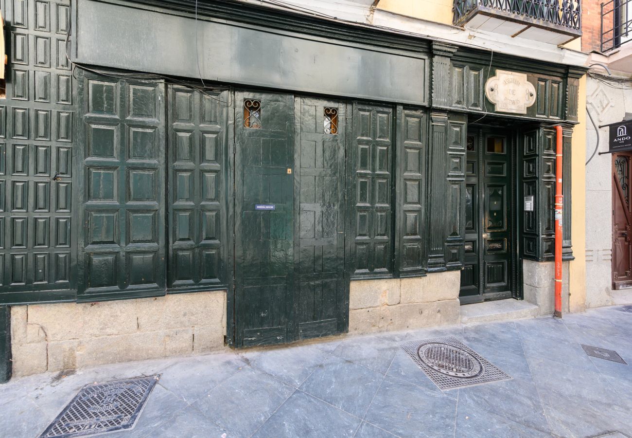 Appartement à Madrid - M (CER82º2)Apartamento de 1 dormitorio con balcón
