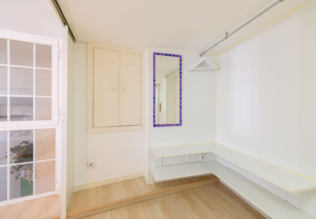 Appartement à Madrid - M (HOR291)Moderno dúplex de 1 dormitorio con toda