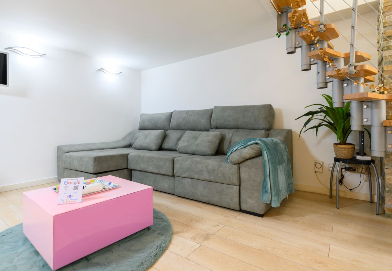Appartement à Madrid - M (HOR291)Moderno dúplex de 1 dormitorio con toda