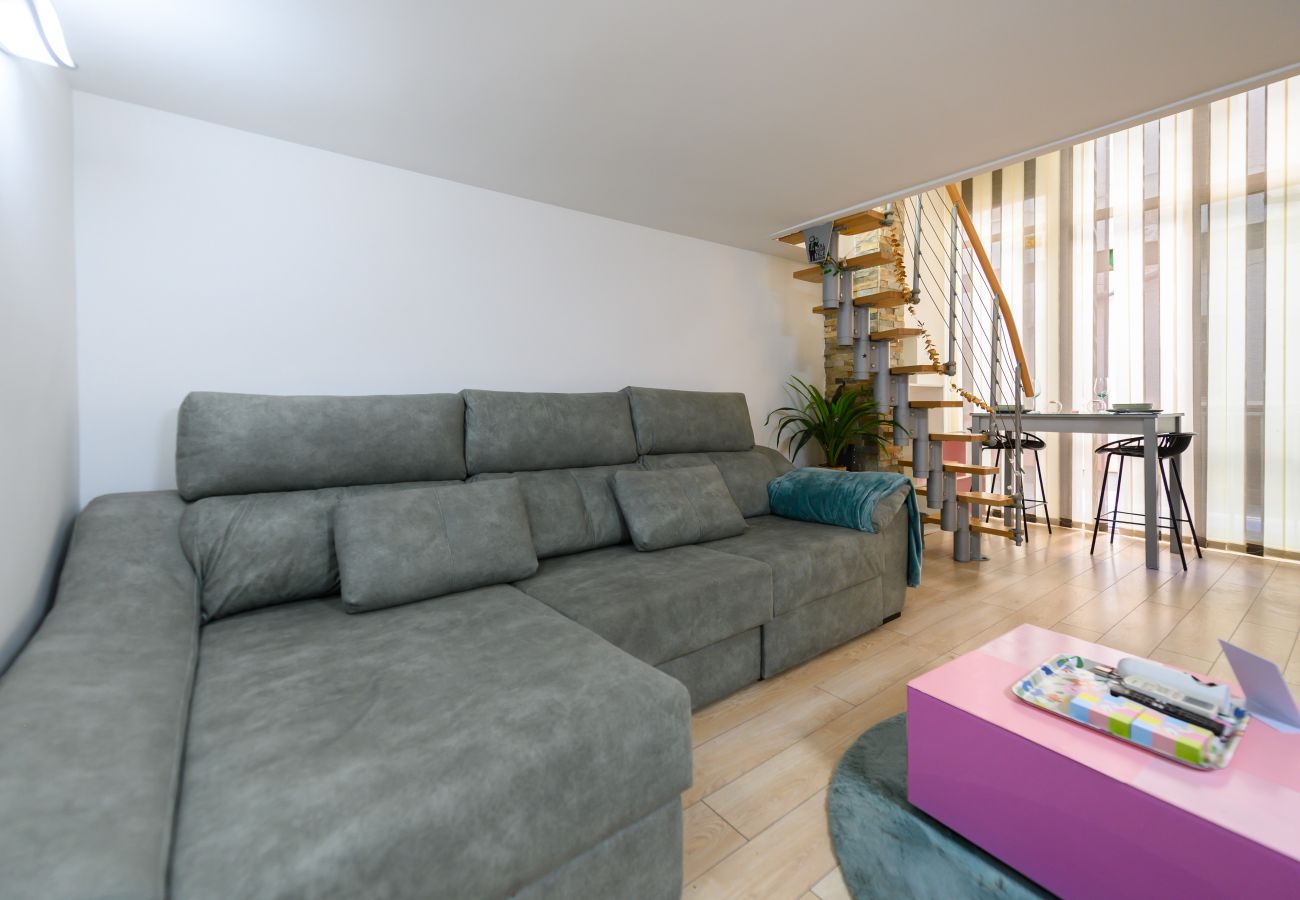 Appartement à Madrid - M (HOR291)Moderno dúplex de 1 dormitorio con toda