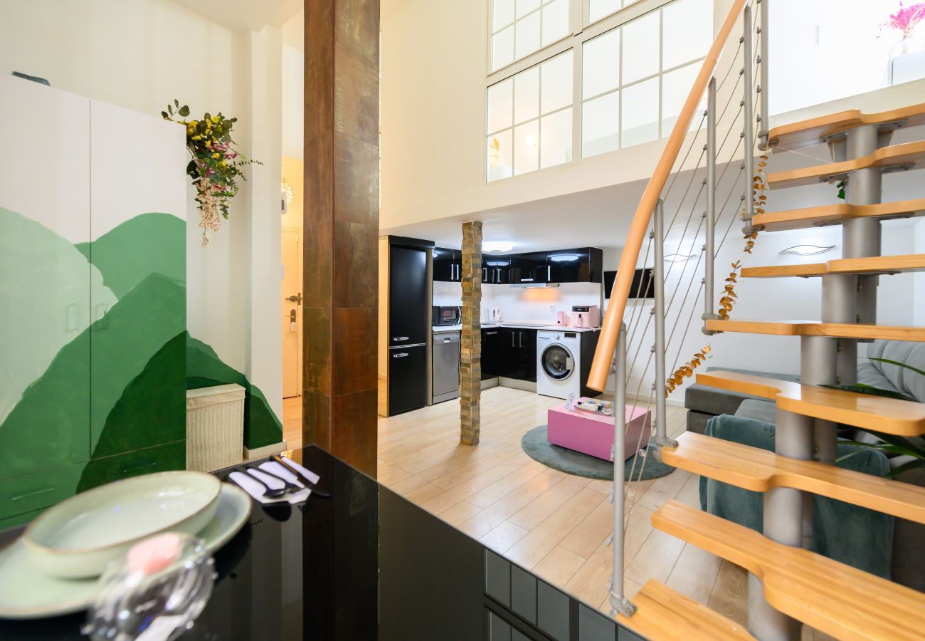 Appartement à Madrid - M (HOR291)Moderno dúplex de 1 dormitorio con toda