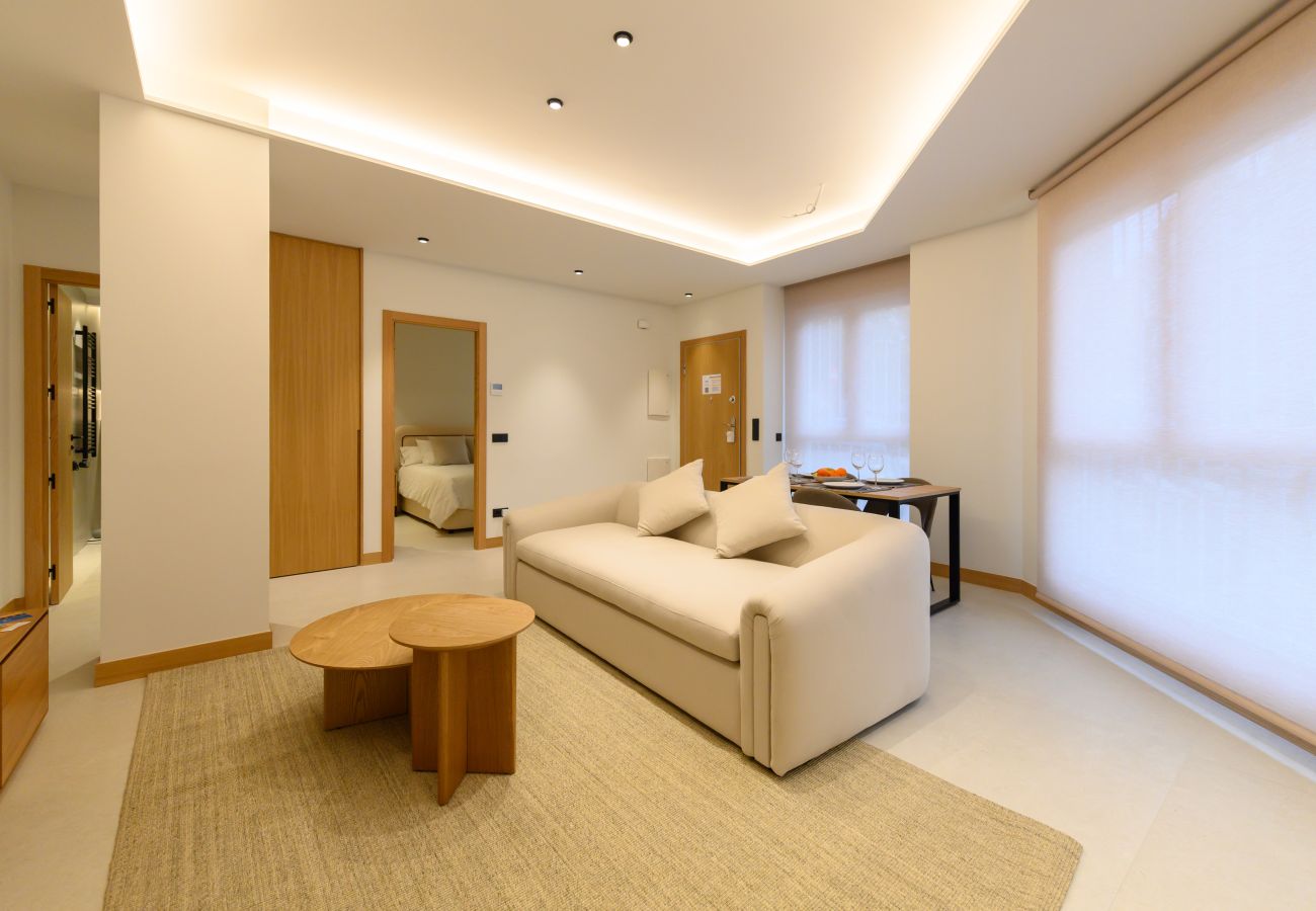 Appartement à Madrid - M (SCR7B1) Amplio piso exterior de un dormitorio e