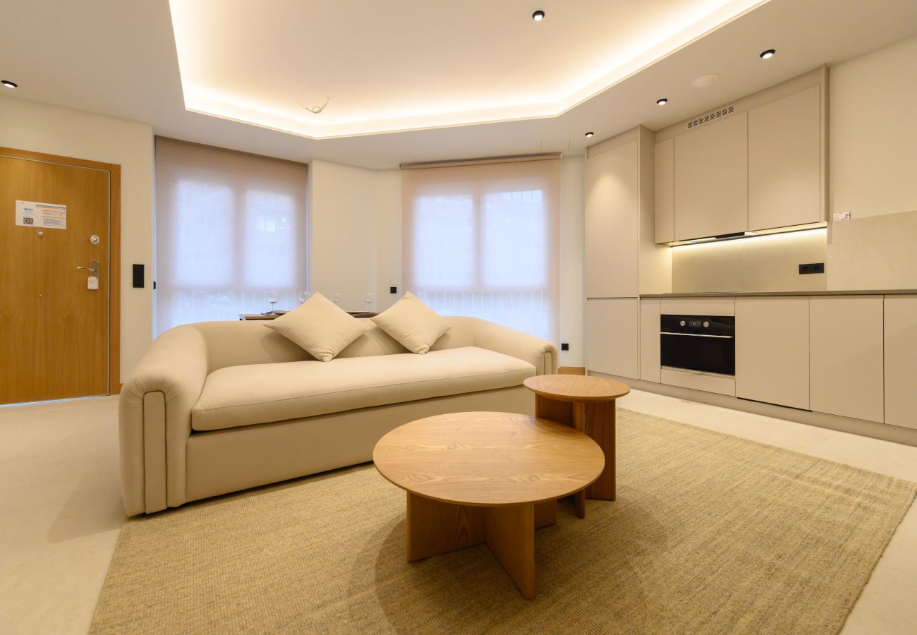 Appartement à Madrid - M (SCR7B1) Amplio piso exterior de un dormitorio e