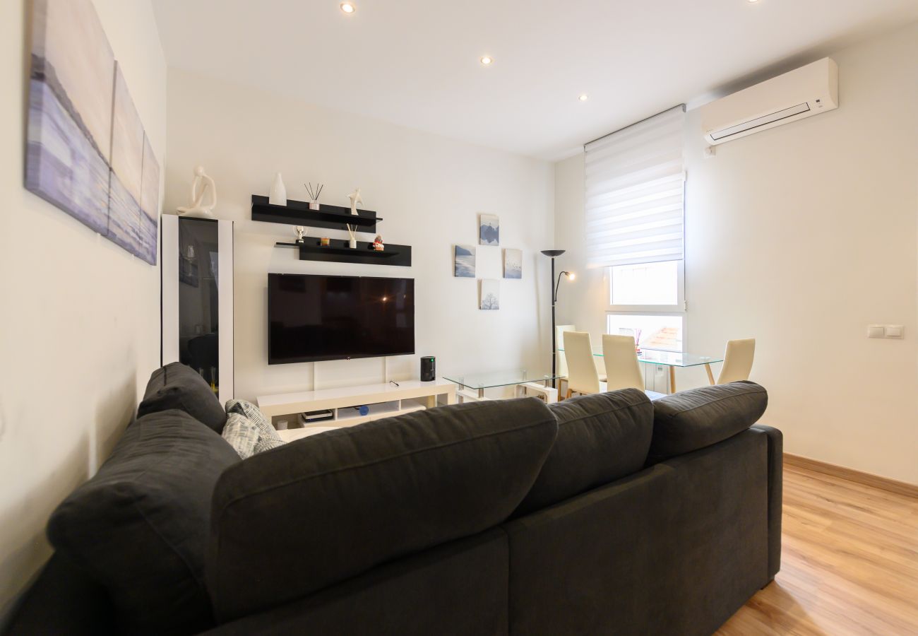 Appartement à Madrid - M (CAR1012)Apartamento  con 2 dormitorios, 2 baño