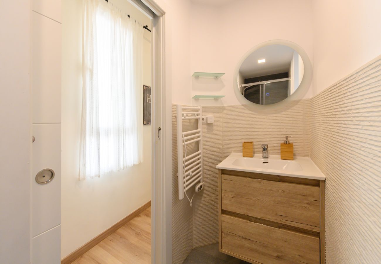 Appartement à Madrid - M (CAR1012)Apartamento  con 2 dormitorios, 2 baño