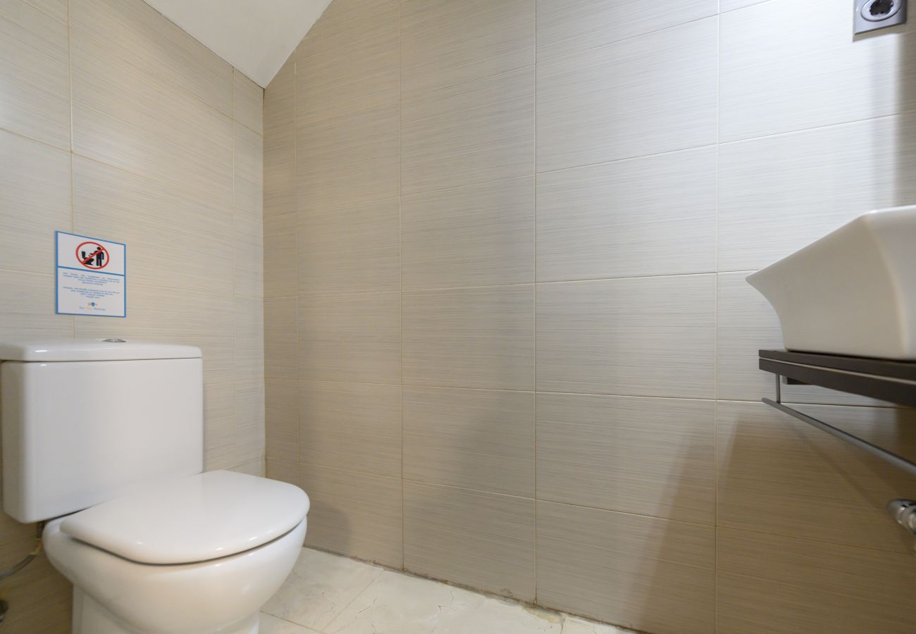 Appartement à Madrid - M (LDM11034) Acogedor Dúplex con Cocina Abierta y