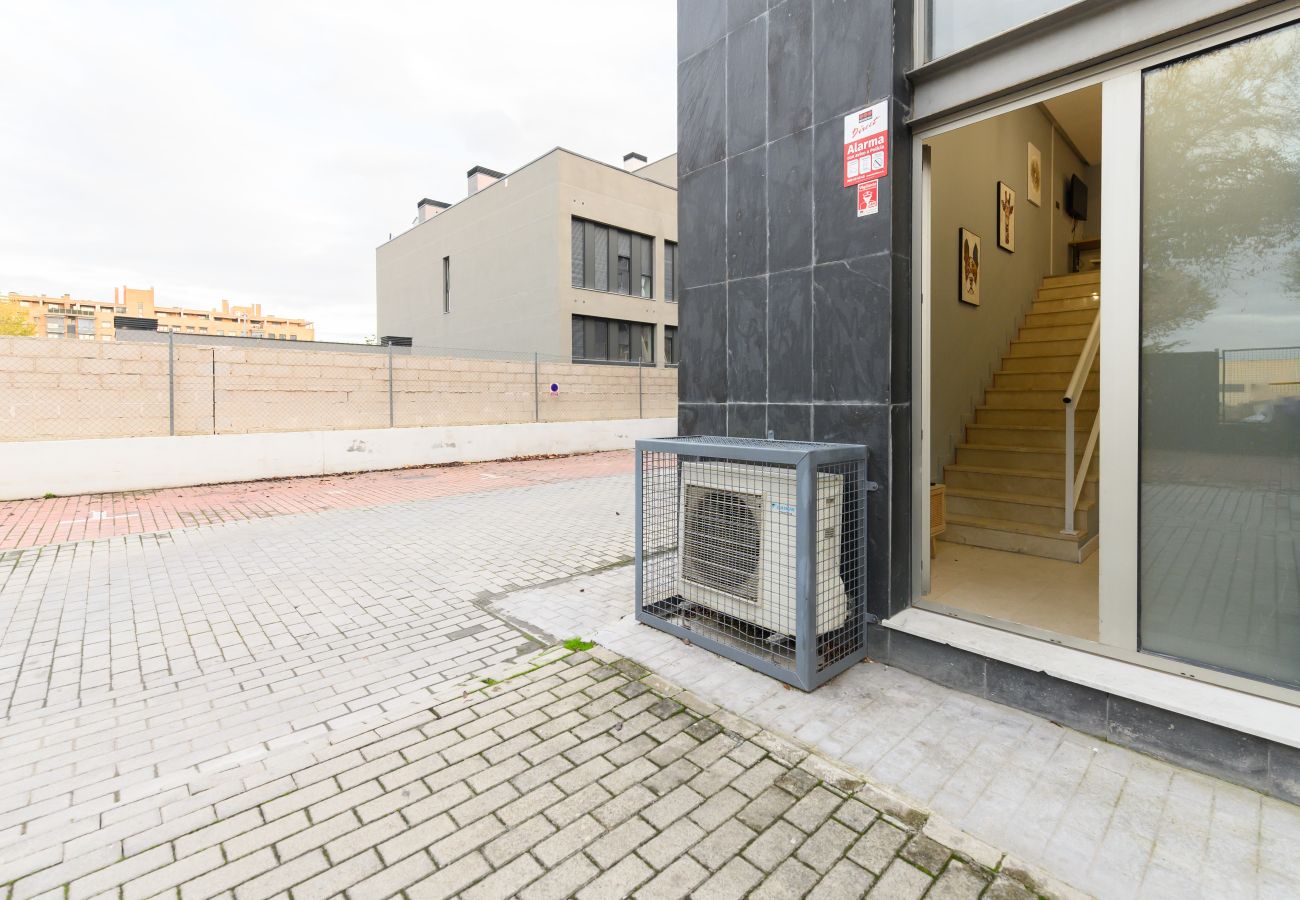 Appartement à Madrid - M (LDM11034) Acogedor Dúplex con Cocina Abierta y