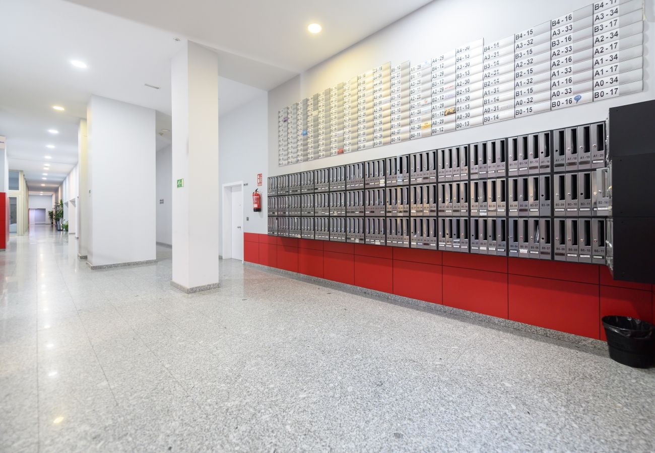 Appartement à Madrid - M (LDM11034) Acogedor Dúplex con Cocina Abierta y