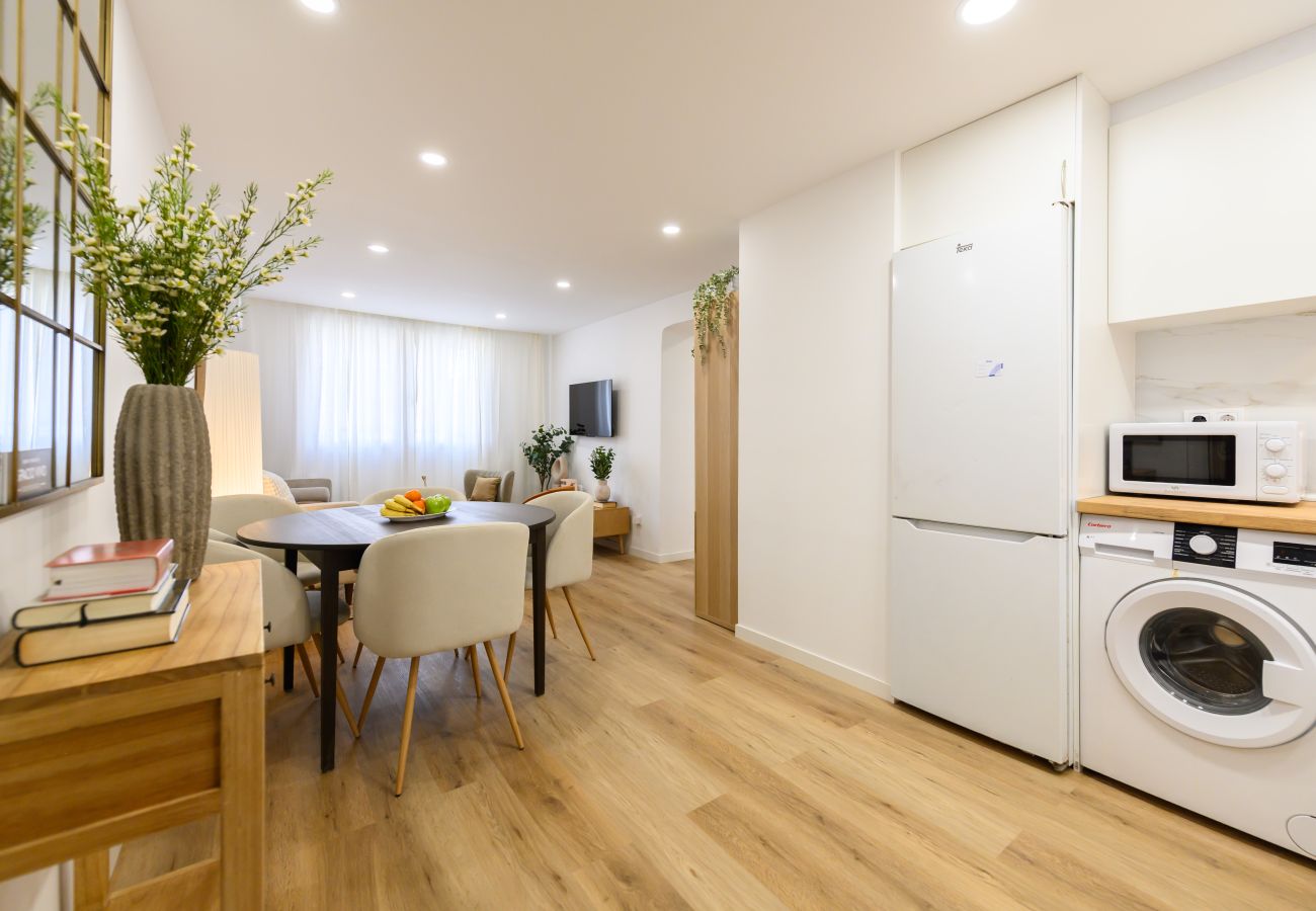 Appartement à Madrid - M (GCO69BD) Apartamento de 3 dormitorios