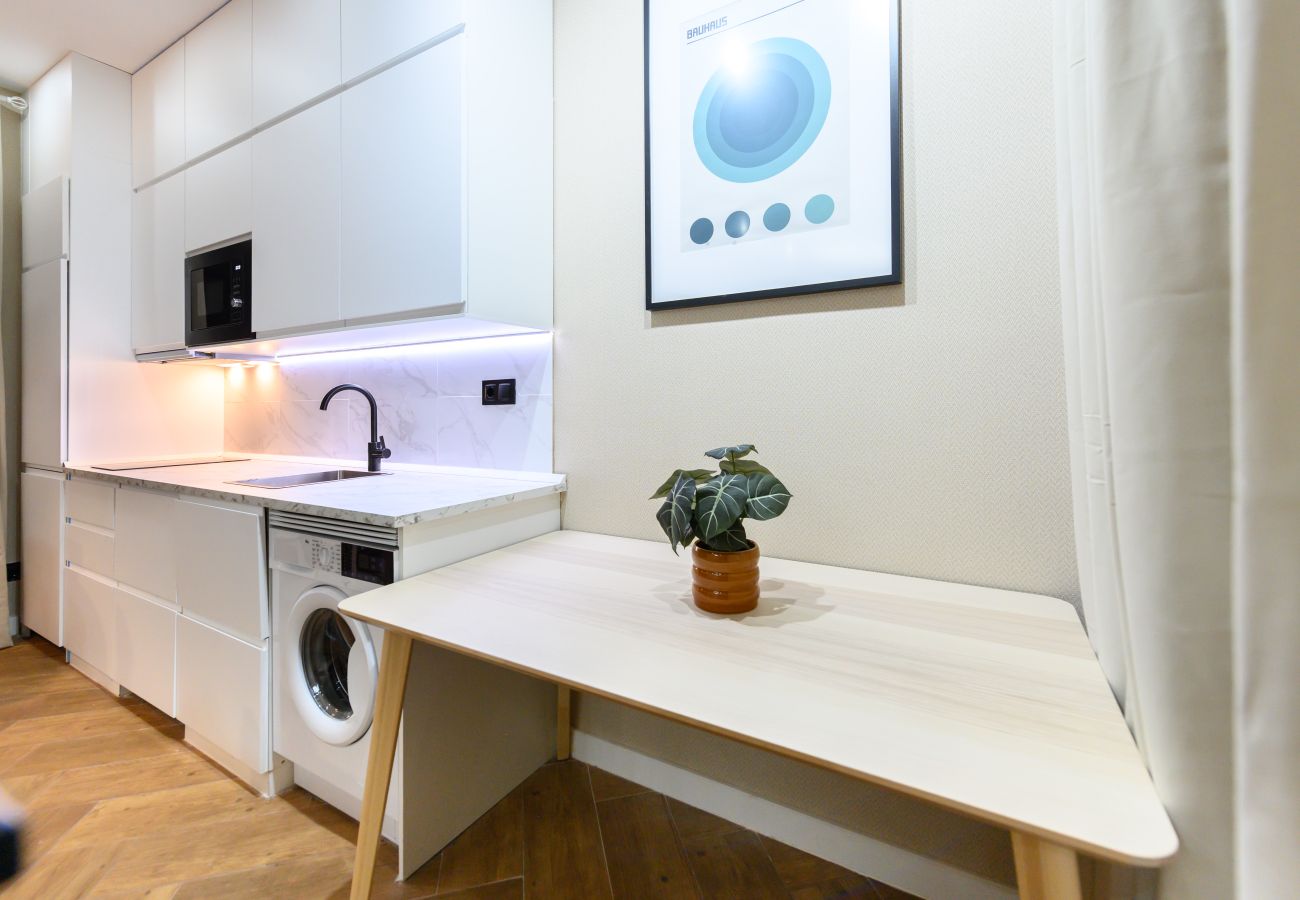 Studio à Madrid - M (NDA11BII)Acogedor estudio interior con todas la
