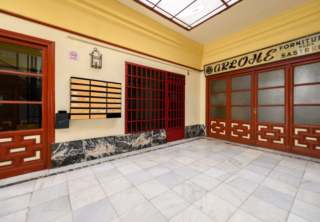 Studio à Madrid - M (NDA11BII)Acogedor estudio interior con todas la