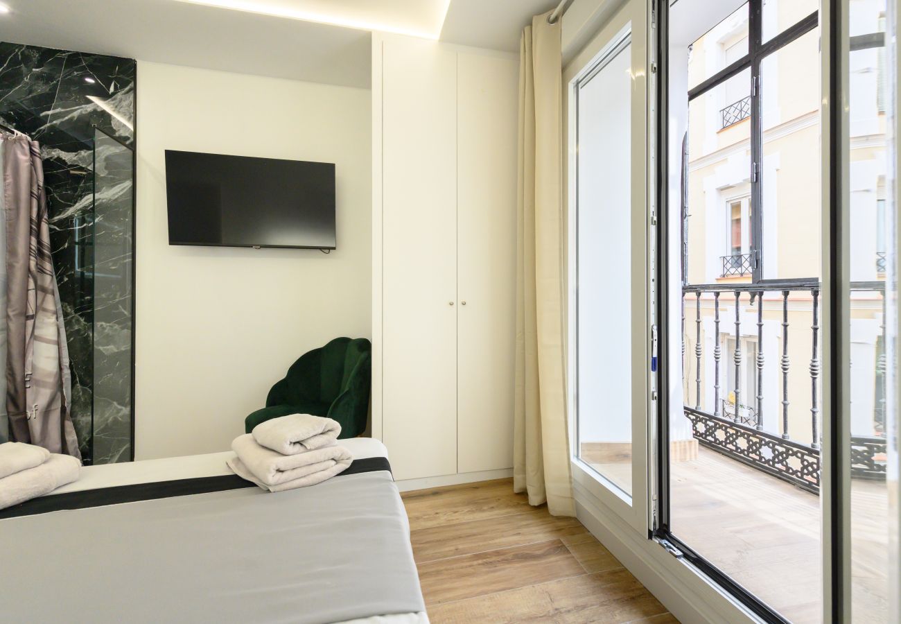 Appartement à Madrid - M (SCSD14) Amplio piso exterior de 2 dormitorios e