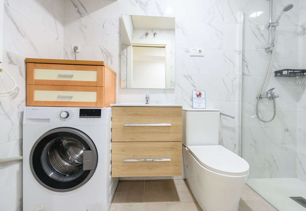 Studio à Madrid - M (EMO47BA) Acogedor estudio en Ciudad Lineal