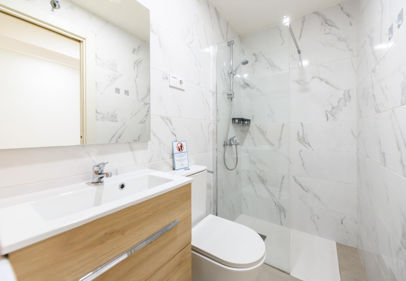 Studio à Madrid - M (EMO47BA) Acogedor estudio en Ciudad Lineal