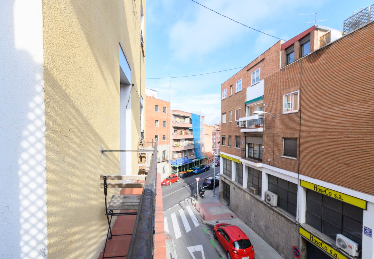 Appartement à Madrid - M (PDD82B) Piso de 3 dormitorios con balcón y toda