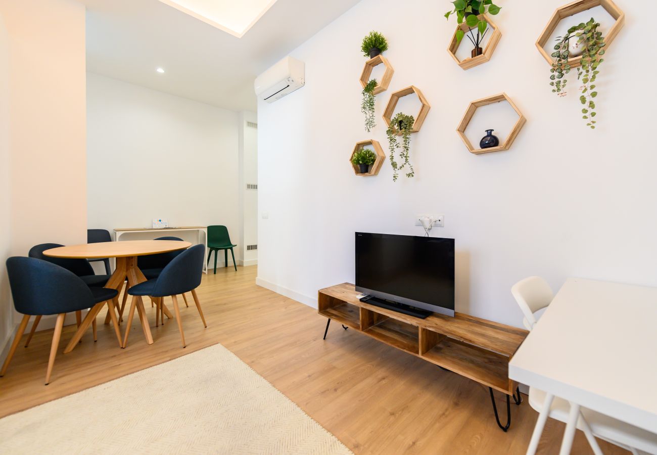 Appartement à Madrid - M (LCE3) Amplio y moderno piso de 4 dormitorios