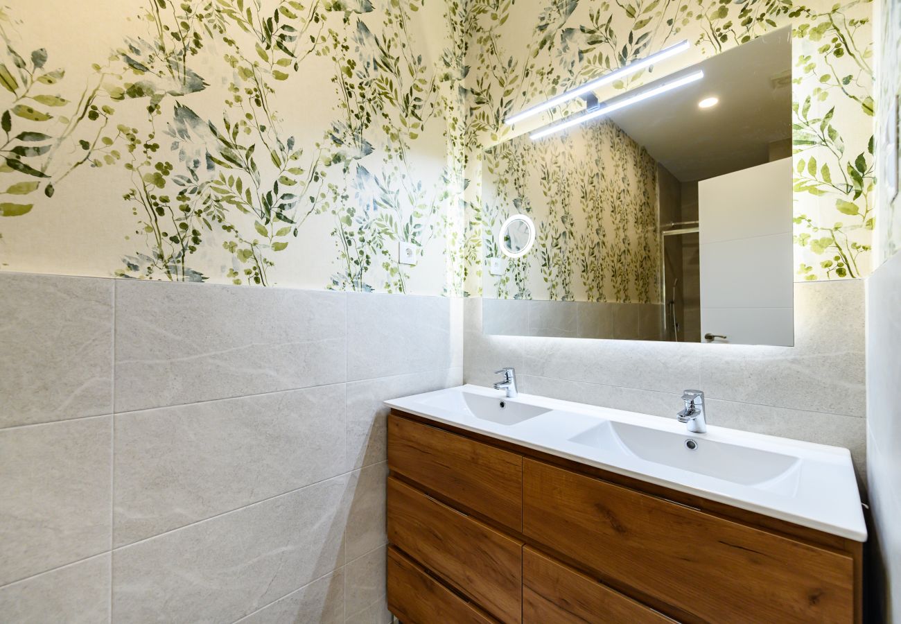 Appartement à Madrid - M (LCE3) Amplio y moderno piso de 4 dormitorios