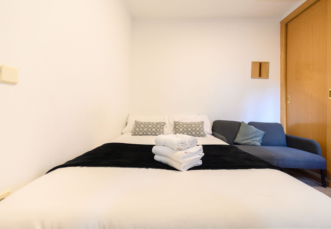 Appartement à Madrid - M (JPA16BI) Acogedor piso 1 dormitorio en Tetuán