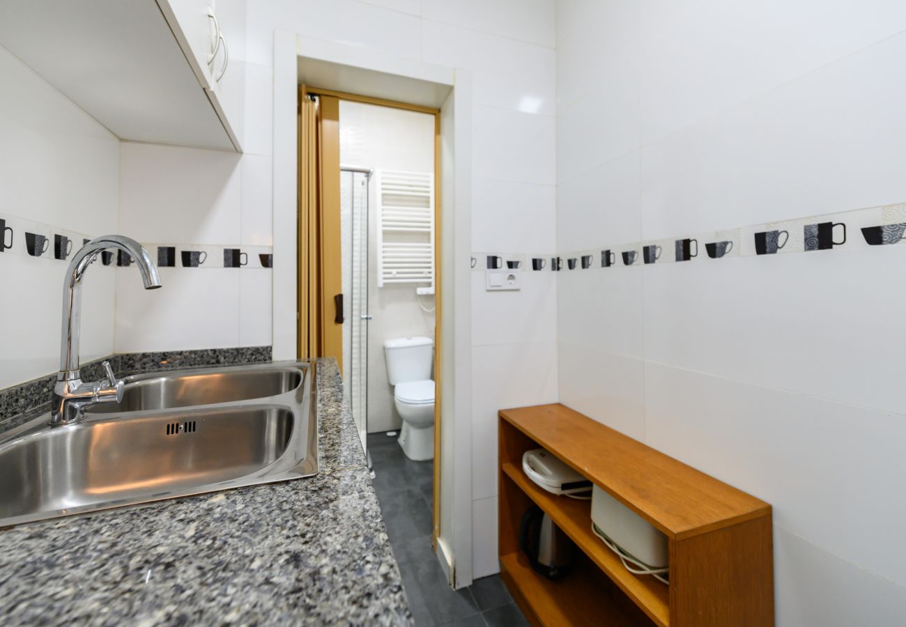 Studio à Madrid - M (ESA80E) Piso en el centro de Madrid - Malasaña