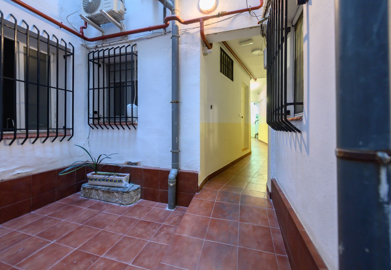 Studio à Madrid - M (ESA80E) Piso en el centro de Madrid - Malasaña