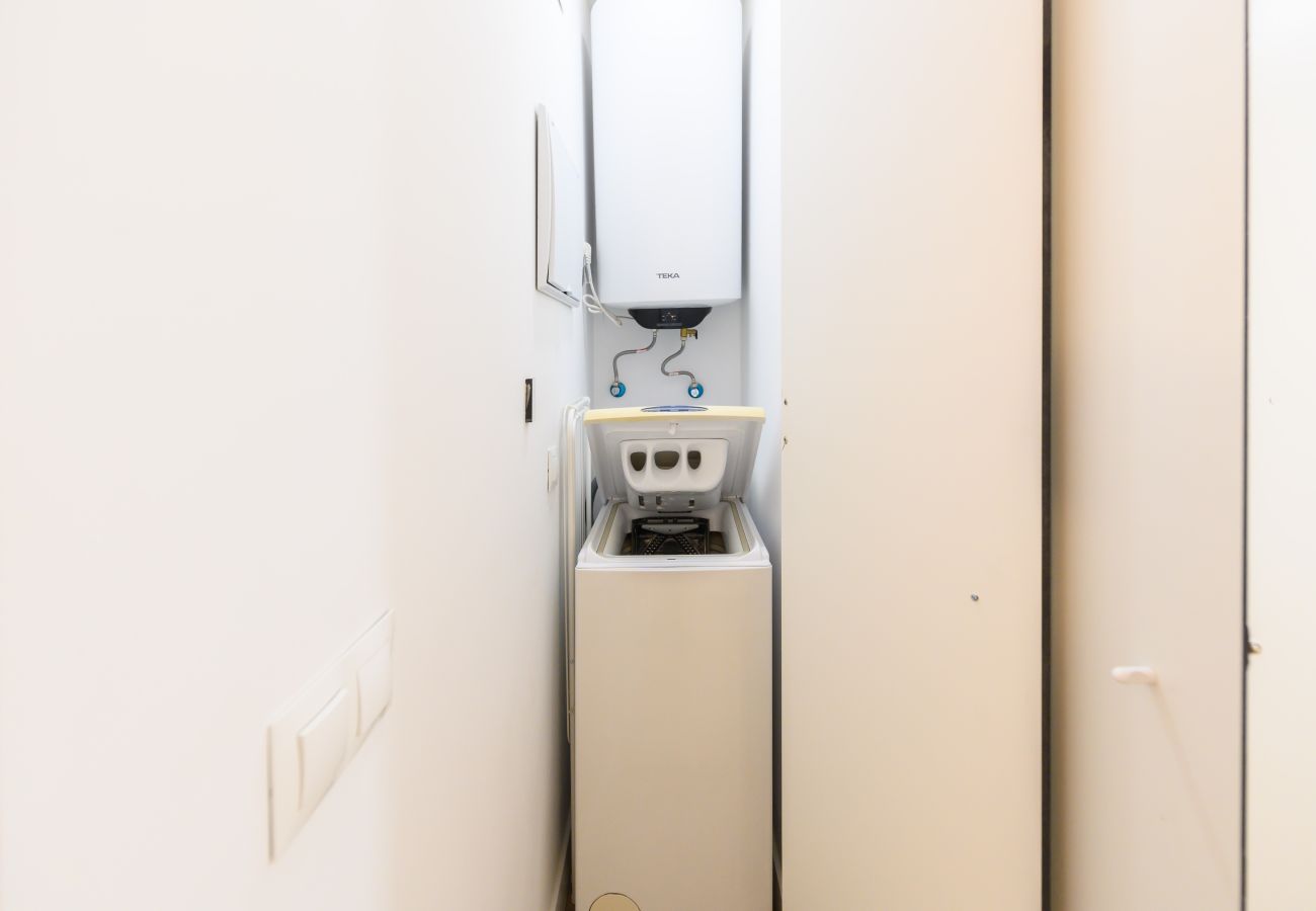 Appartement à Madrid - M (FGA50E) Acogedor piso en Chamberí 