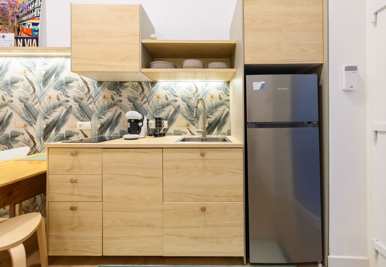 Appartement à Madrid - M (FGA50E) Acogedor piso en Chamberí 