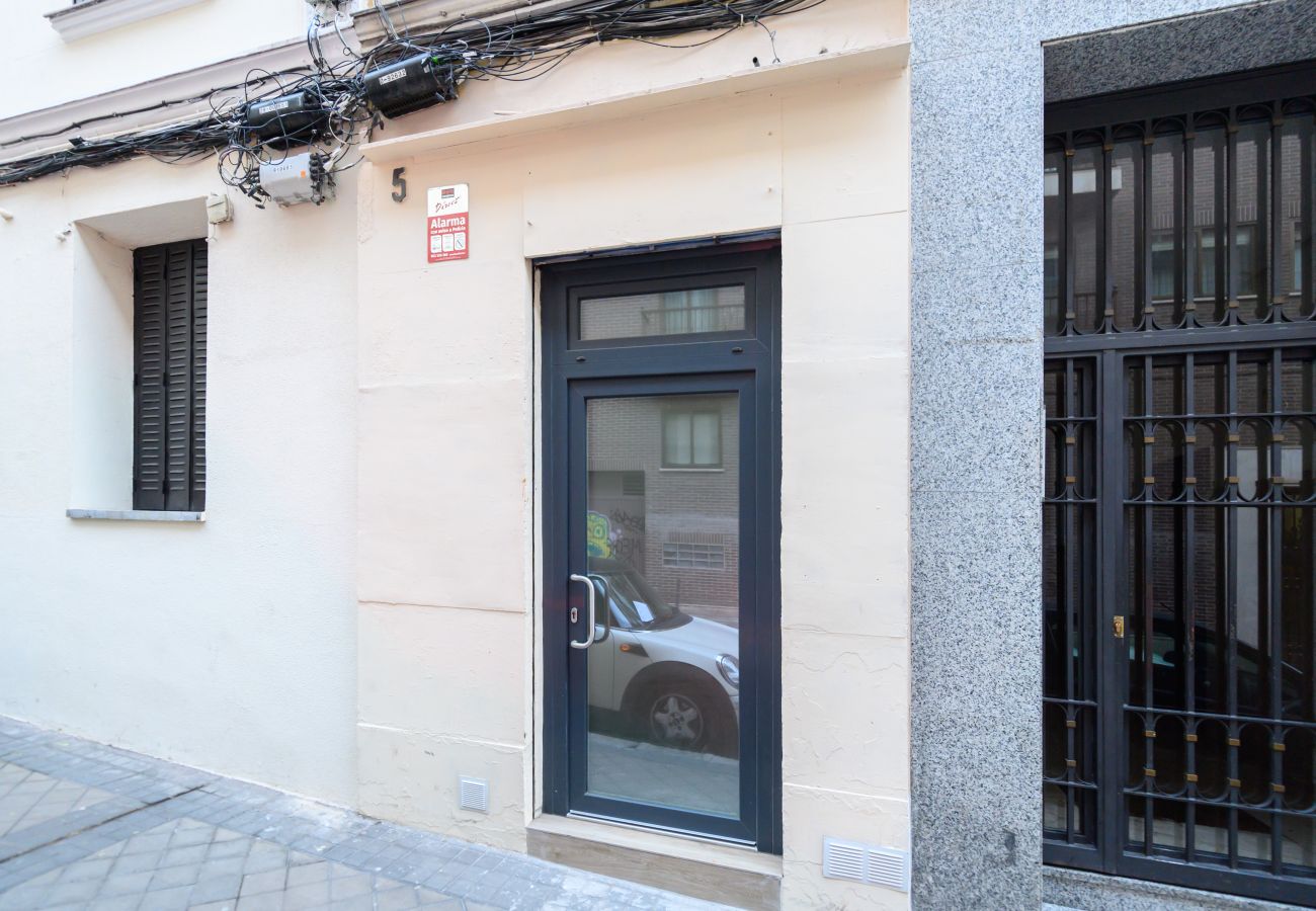 Appartement à Madrid - M (FGA50E) Acogedor piso en Chamberí 