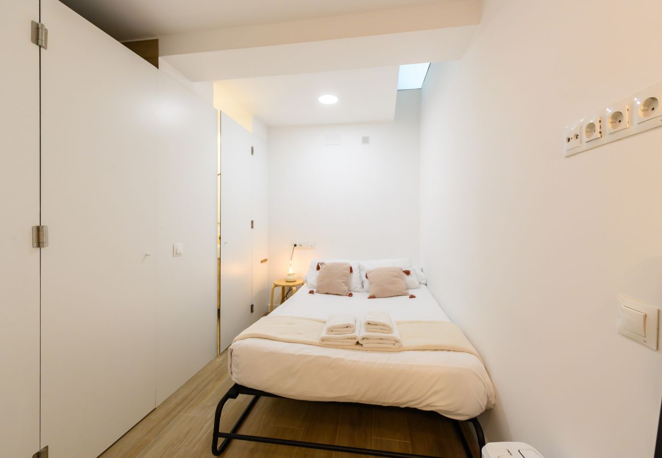 Appartement à Madrid - M (FGA50E) Acogedor dúplex en Chamberí