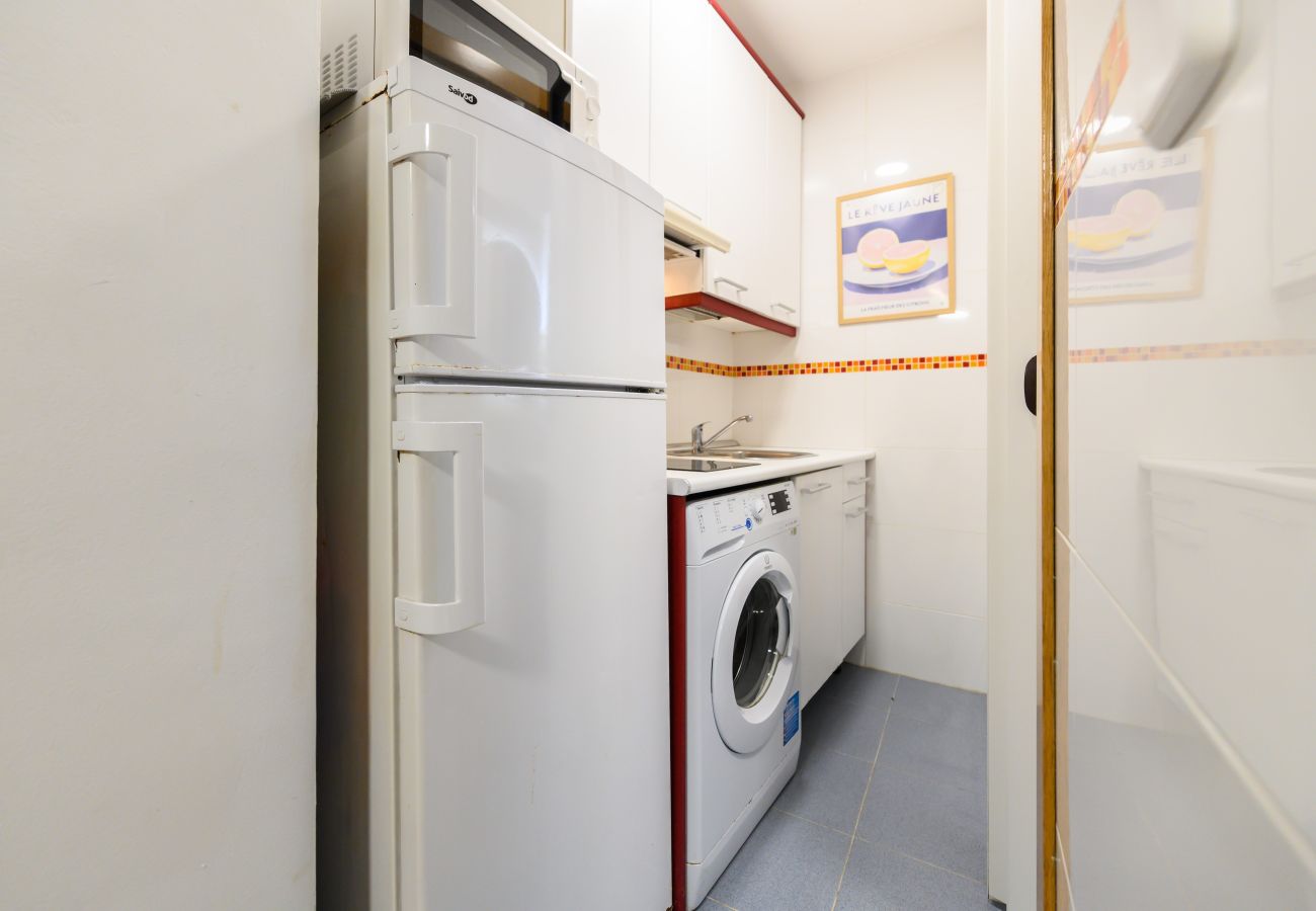 Studio à Madrid - M (SVF1304) Acogedor Estudio en Centro de Madrid