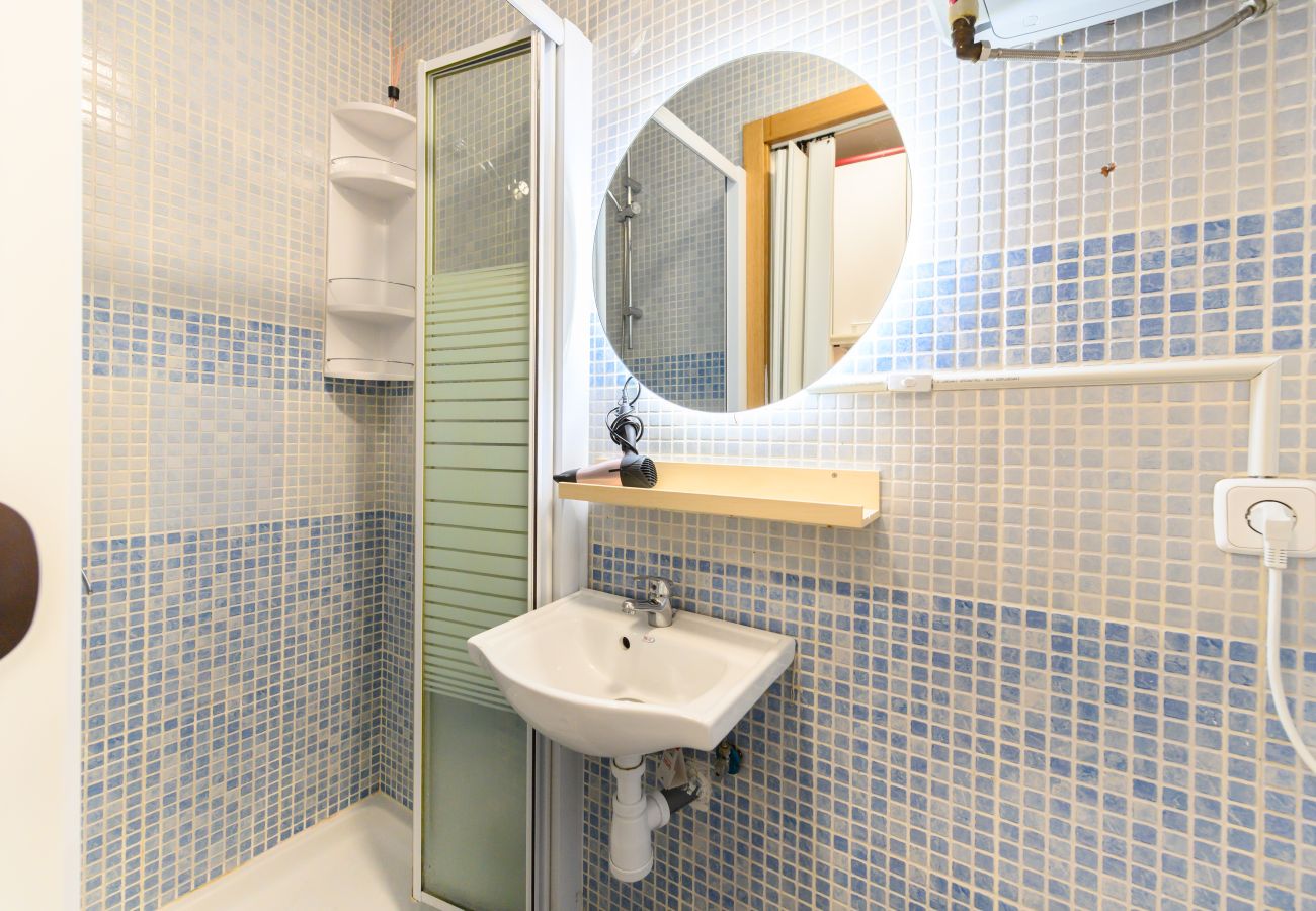 Studio à Madrid - M (SVF1304) Acogedor Estudio en Centro de Madrid