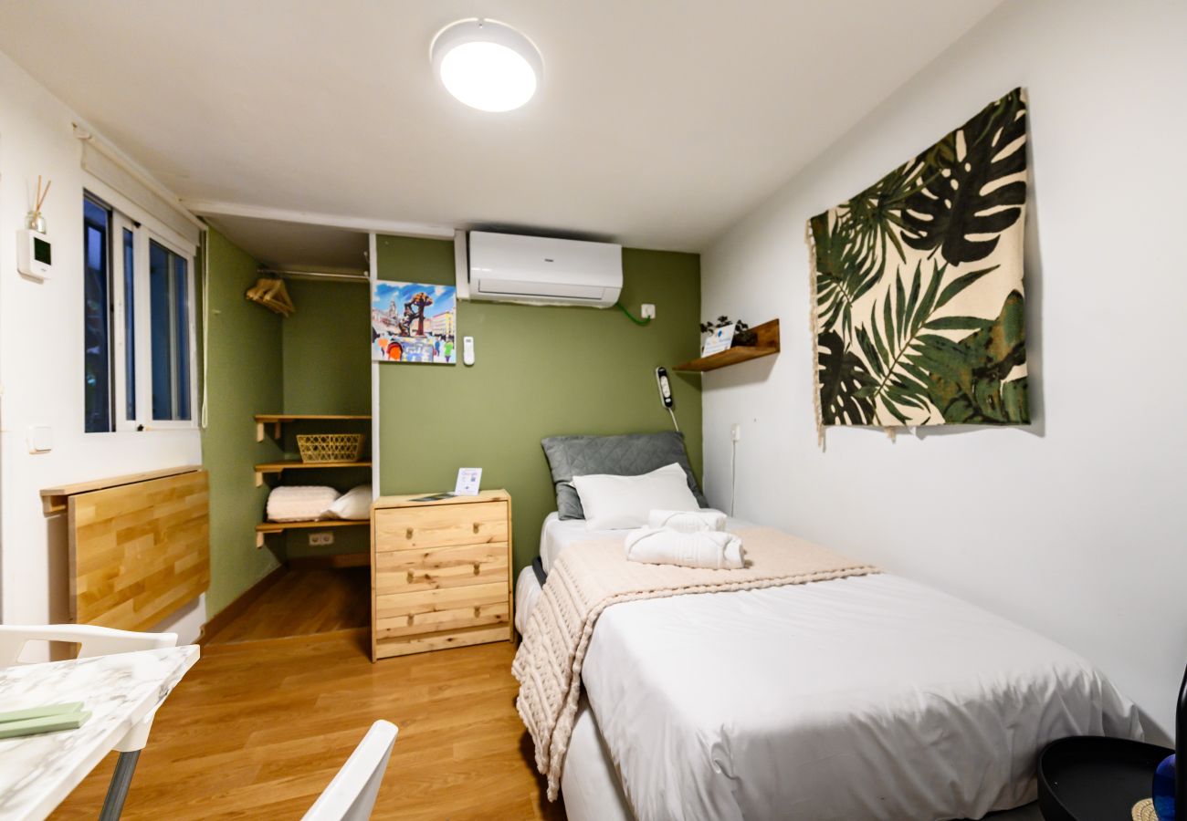 Studio à Madrid - M (SVF1304) Acogedor Estudio en Centro de Madrid