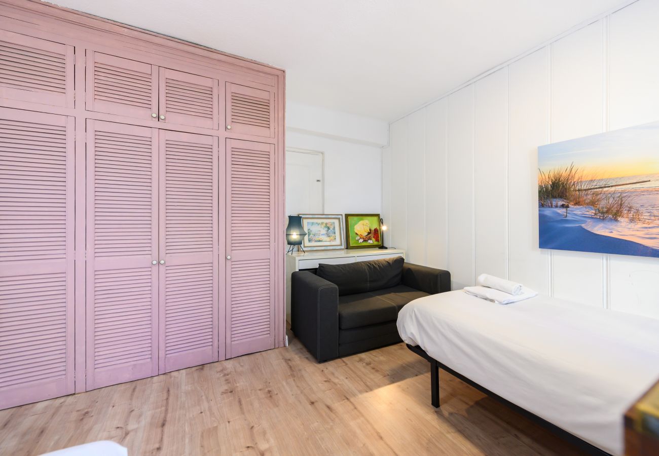 Appartement à Madrid - M (POR183D) Amplio piso 2 dormitorios en La Latina