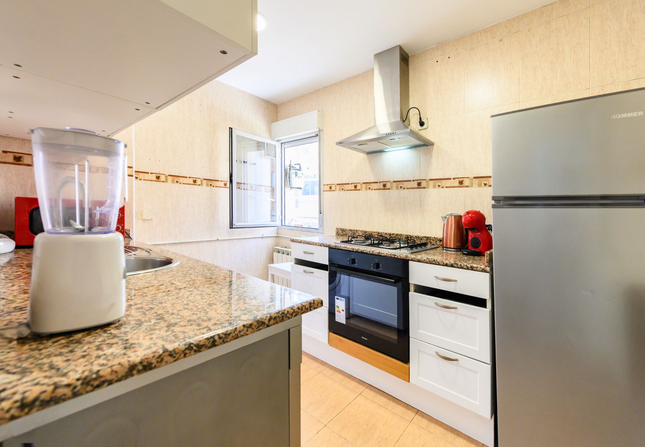 Appartement à Madrid - M (POR183D) Amplio piso 2 dormitorios en La Latina